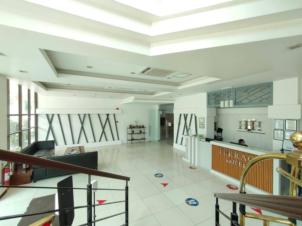 Terrace Hotel Hotel in Subic