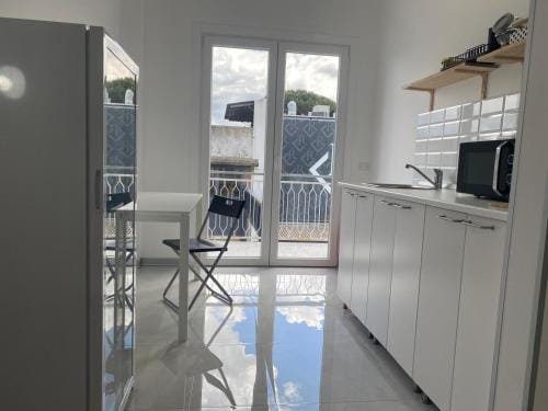 Travelershome Ciampino Airport GuestHouse 600m to Airport ottimo per chi viaggia in auto Hotel in Rome