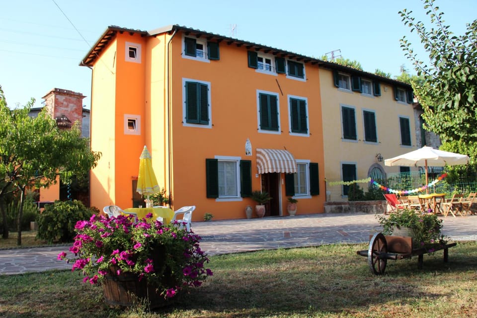Bed & Breakfast Lucca Fora Hotel in Capannori
