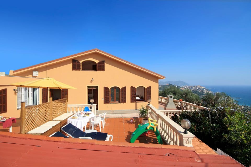 Appartamenti Villa Chiara Hotel in Imperia