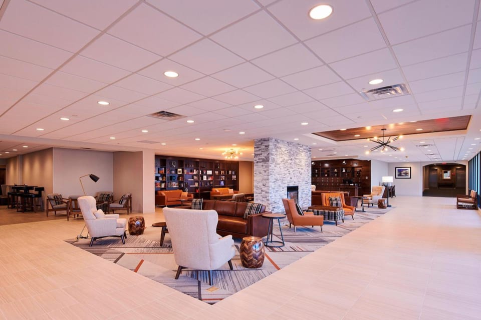 Four Points by Sheraton Cleveland-Eastlake Hotel in Willoughby