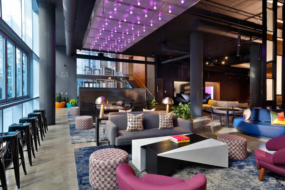 Aloft Chicago Mag Mile Hotel in Streeterville