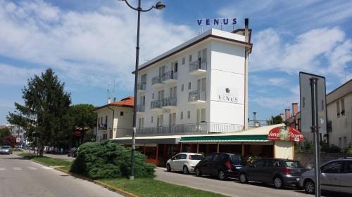 Venus Best Price Hotel in Caorle