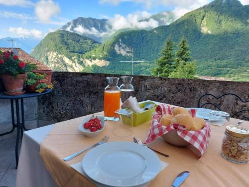 La Piazzetta di Canale B&B Hotel in Ledro
