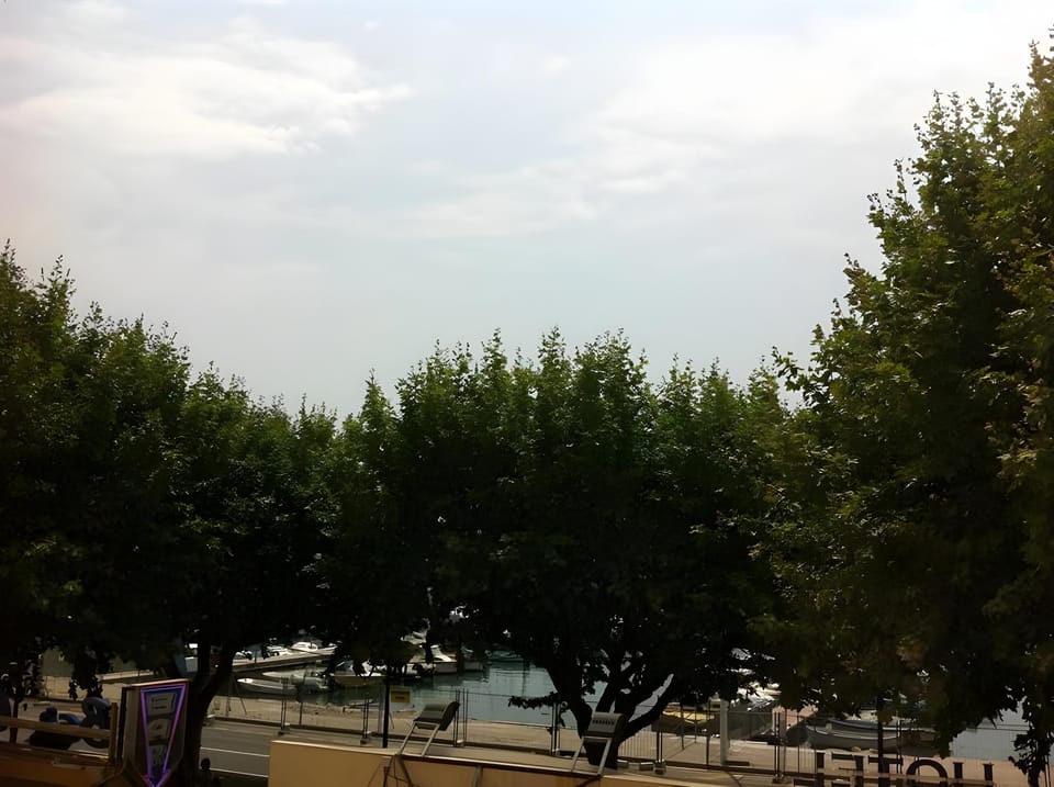 Hotel du Vieux Port Hotel in Saint-Raphael