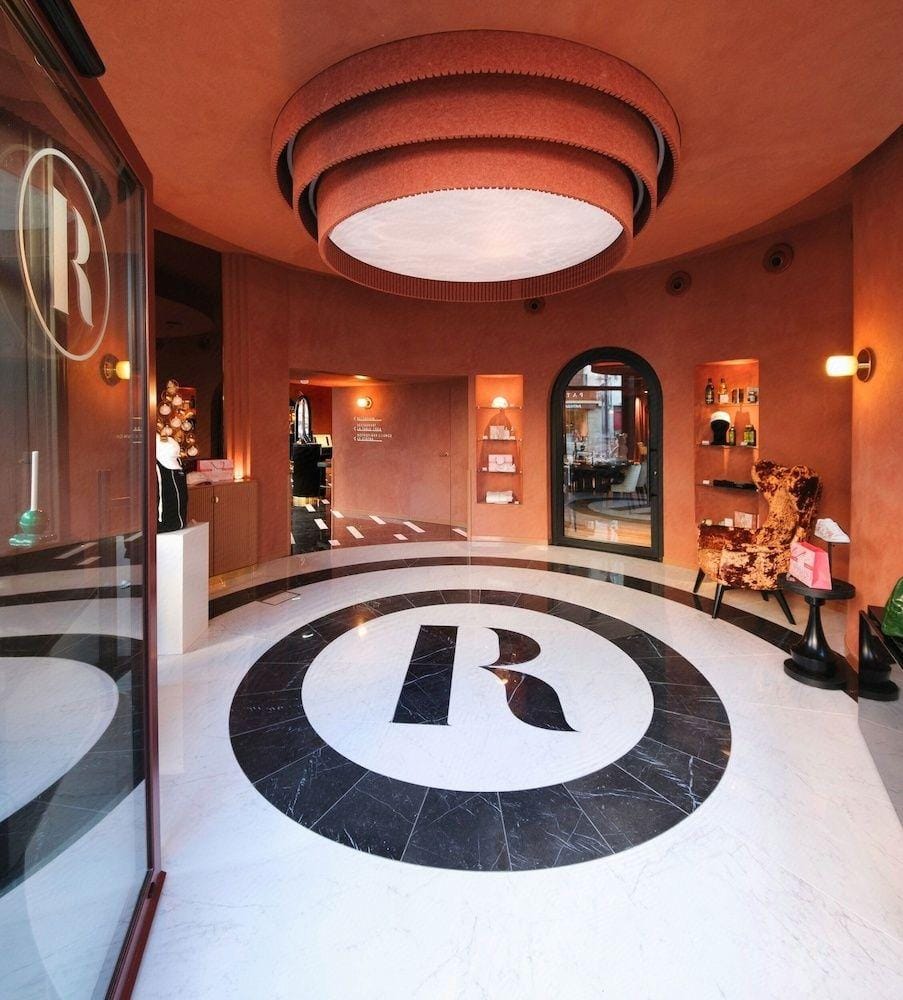Hotel et Restaurant Le Regina Hotel in Auvergne-Rhône-Alpes