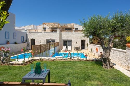 Sun Flower Villas Hotel in Agia Marina