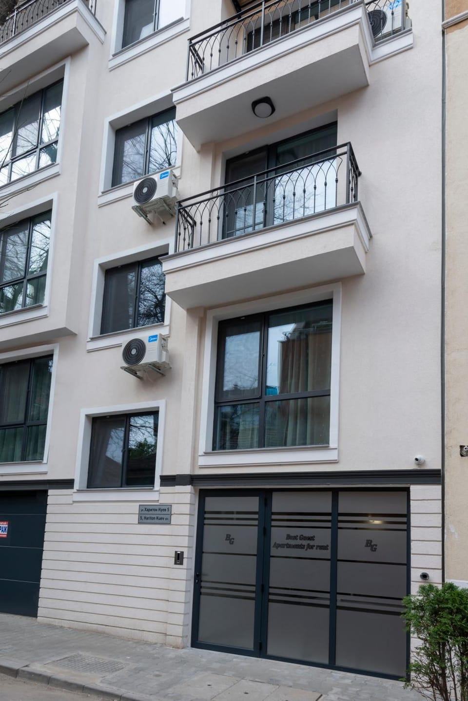 Best Guest 2 Apartments Hotel in Plovdiv