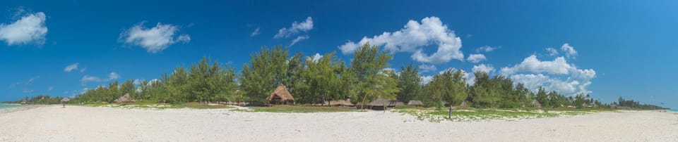 Hakuna Majiwe Beach Lodge Hotel in Tanzania