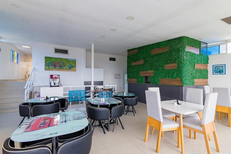 CHIPICHAPE INN Hotel in Cali
