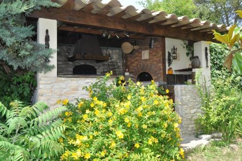 Terre d'Oliviers Hotel in Provence-Alpes-Côte d'Azur