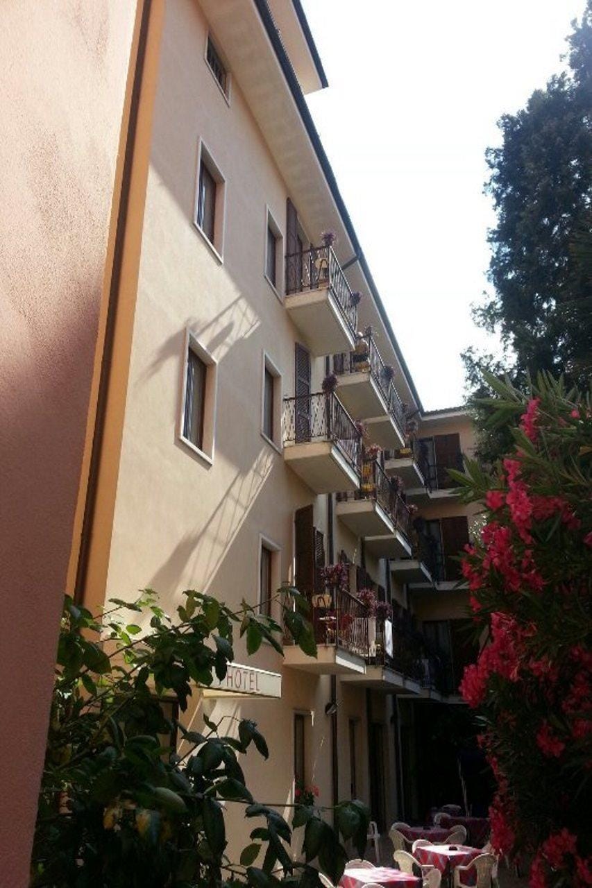 Hotel Centrale Hotel in Garda