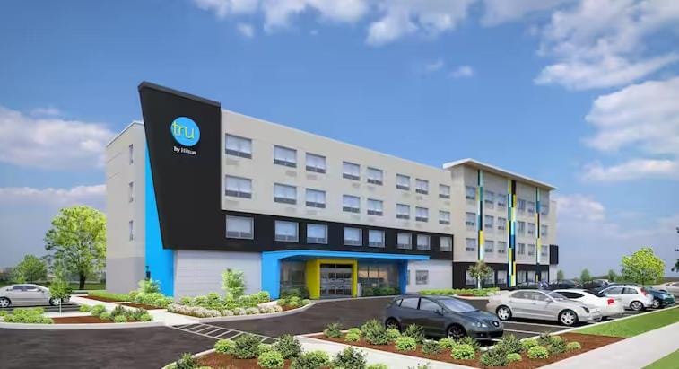 Tru by Hilton Colorado Springs Airport Hotel in Colorado Springs