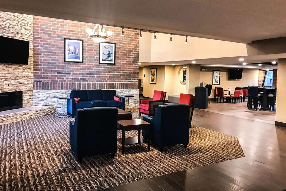 Comfort Inn  Farmington Hills - Detroit Northwest Hotel in Farmington Hills