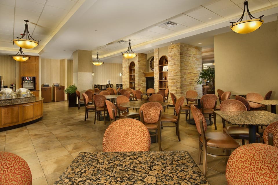 Drury Inn & Suites San Antonio Near La Cantera Hotel in San Antonio