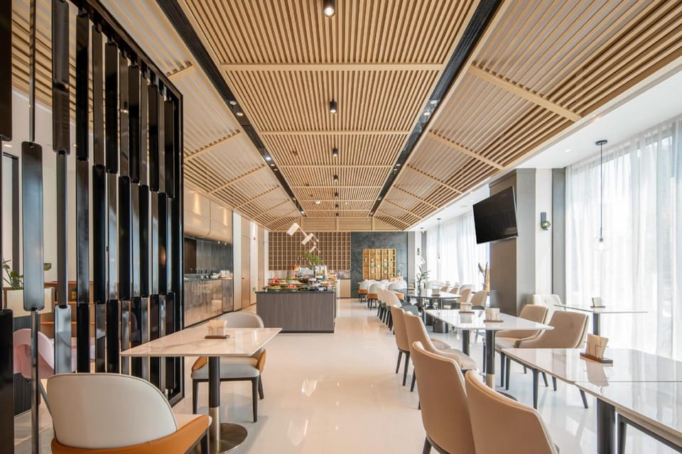 Atour Hotel Hangzhou East Railway Station East Square Hotel in Hangzhou
