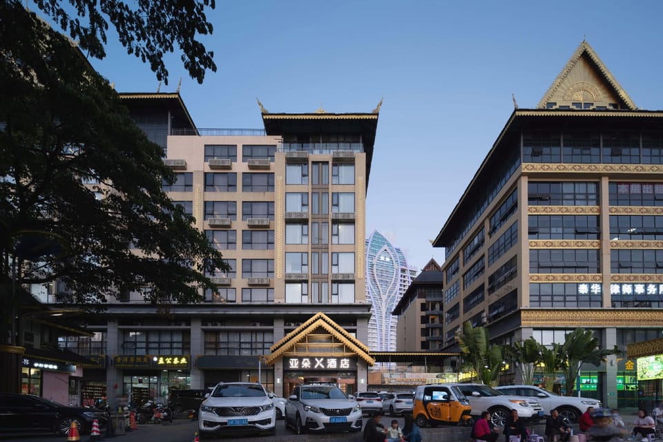 Atour X Hotel Xishuangbanna Poshui Square Hotel in Laos