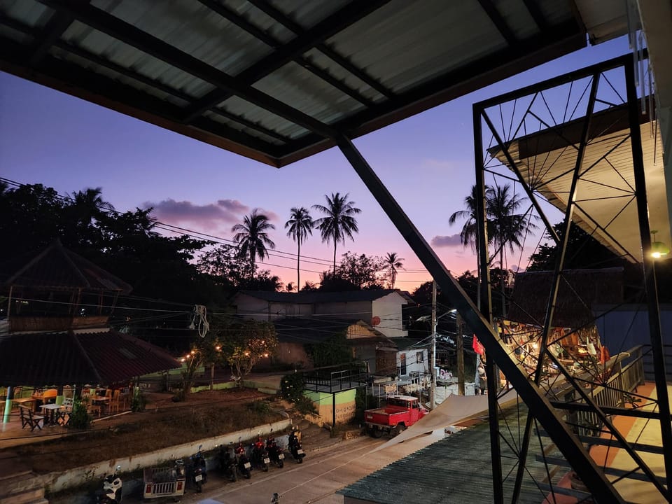 SKYPEARL Guesthouse & Café Hostel in Ko Tao