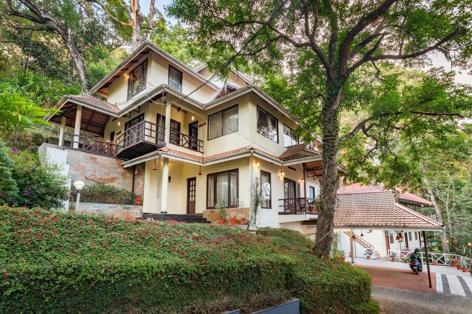 Violet Woods Hotel in Kerala