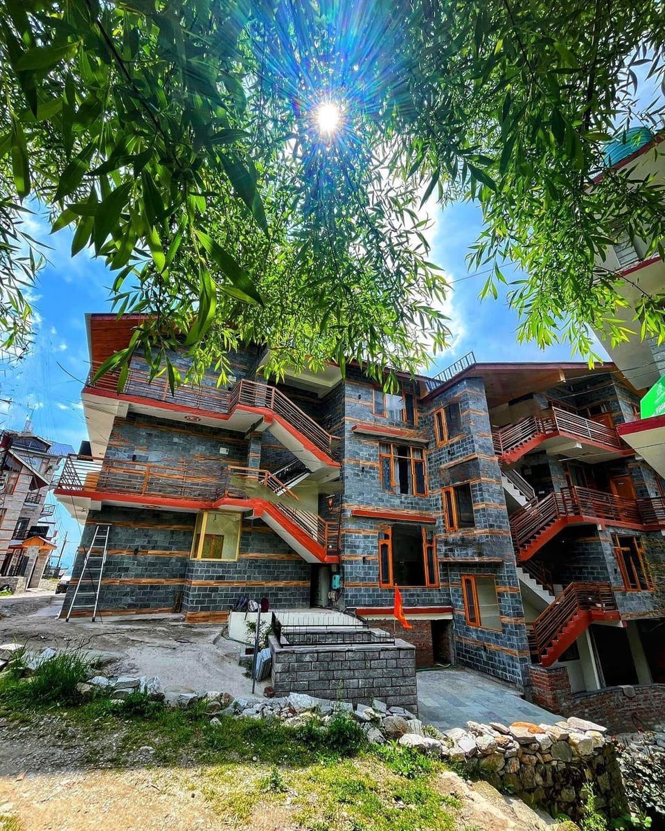 The Sunset Haven Hotel in Manali