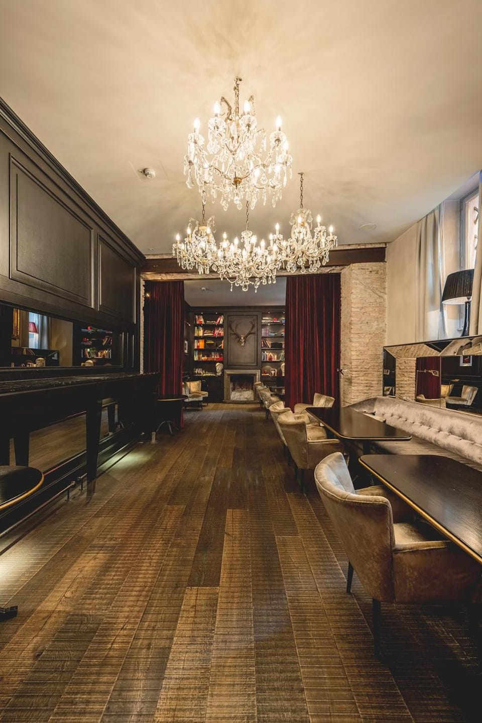 Bar/lounge