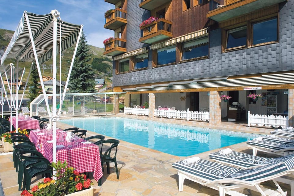Hotel Les Soldanelles Hotel in Villarembert