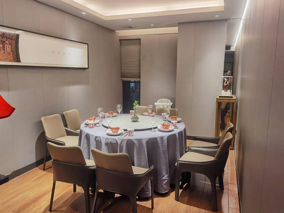 Yizhi Hotel (Guangzhou Zhongshan Affiliated Hospital Dongshankou Metro Station Branch)  Hotel in Guangzhou