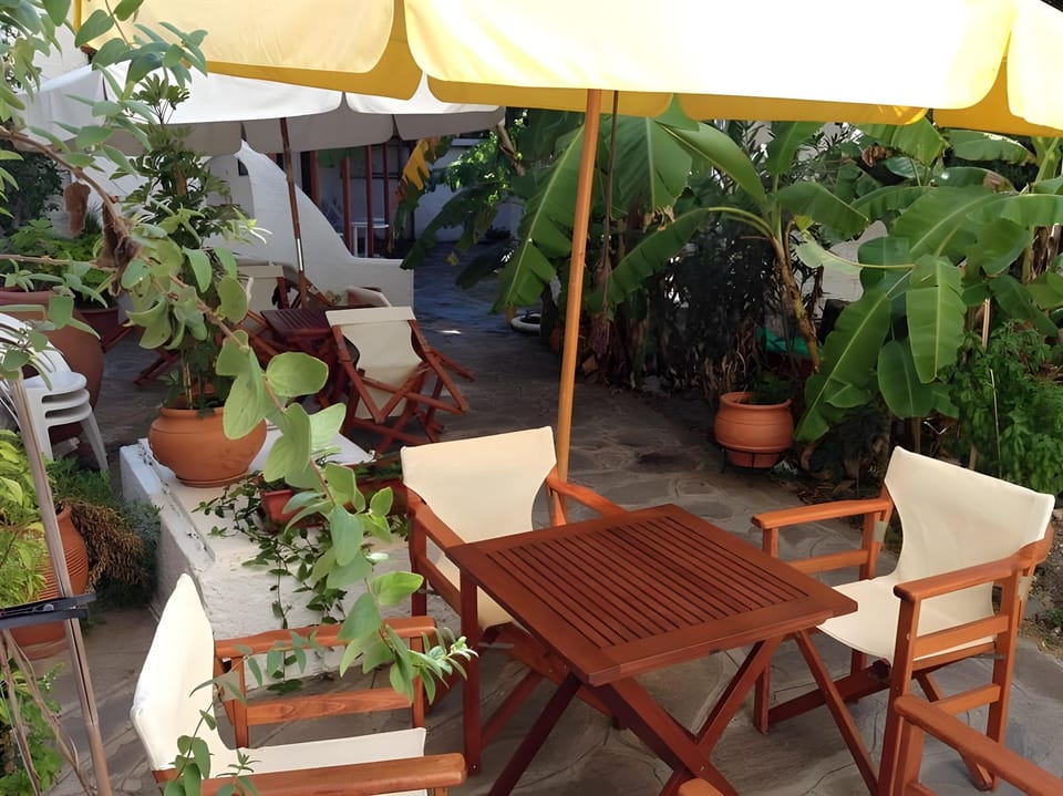 Oinoi Hotel Hotel in Icaria