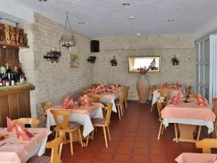 Pfaelzer Stuben Hotel in Landstuhl