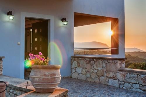 Villas Almyrida Hotel in Crete