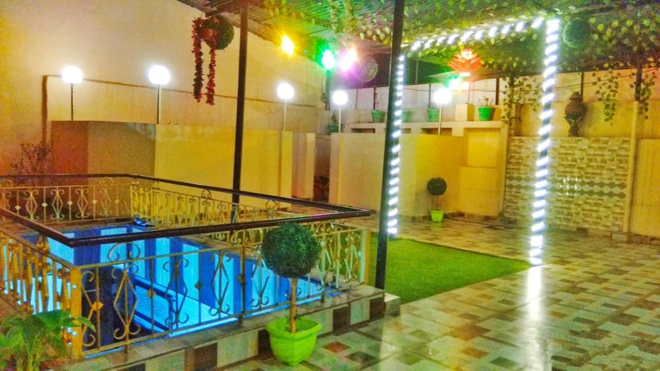 Goroomgo Hotel Revoli Amritsar Hotel in Punjab, India