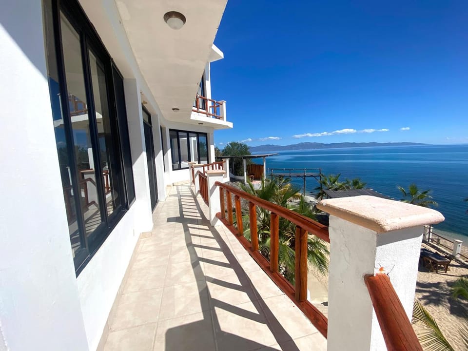 Villa Paraiso Hotel in Baja California Sur