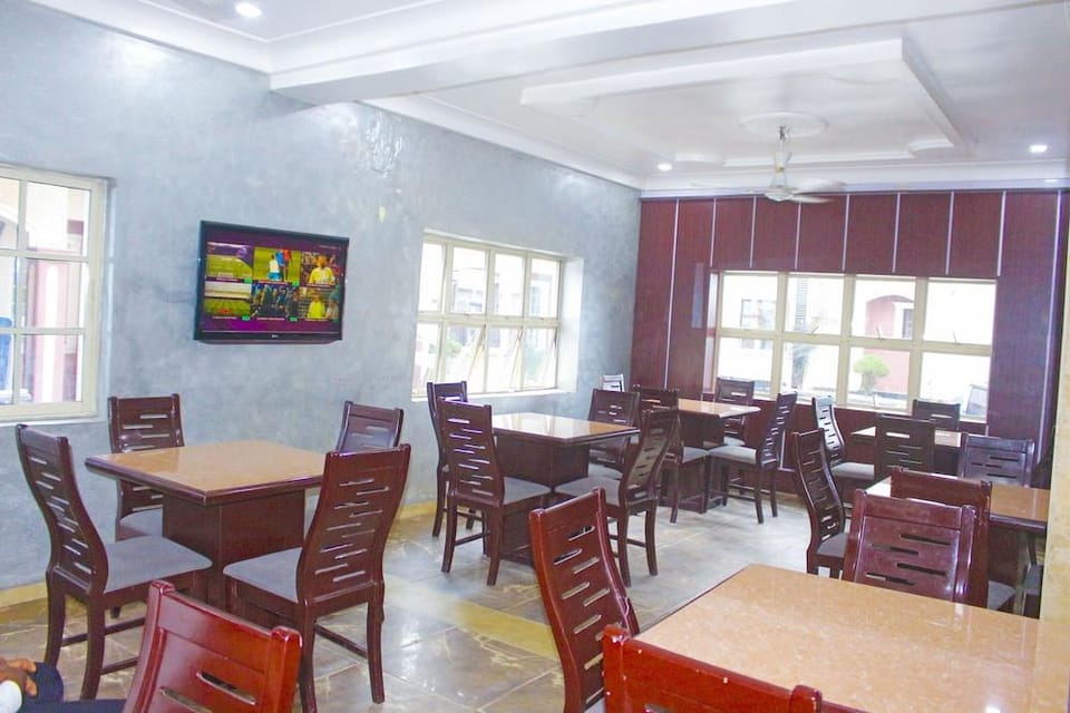 EMROSY HOTELS Hotel in Nigeria