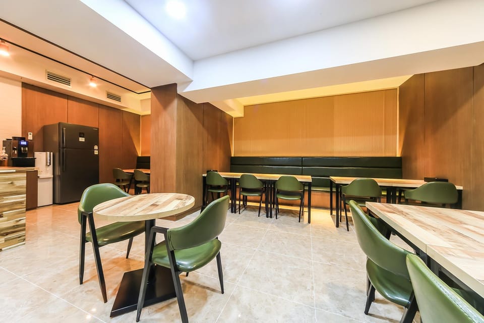 Hound Hotel Seomyeon Beomcheon Motel in Busan