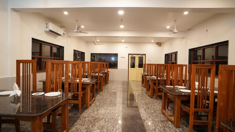 Hotel Taranga Mala Resort in West Bengal