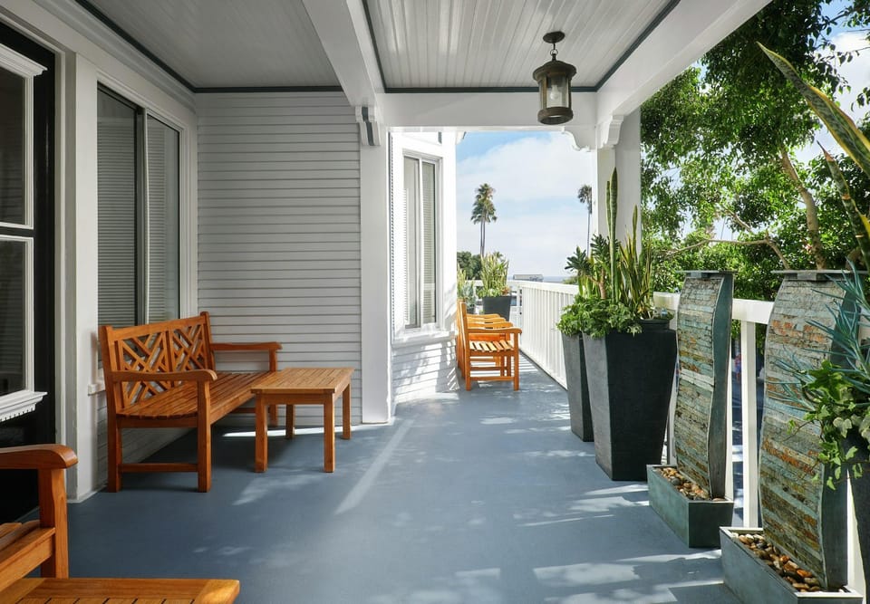 Catalina Island Inn Hotel in Avalon