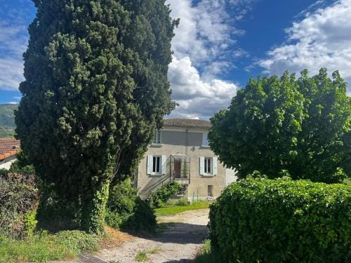 Le Clos des Laurons Hotel in Provence-Alpes-Côte d'Azur