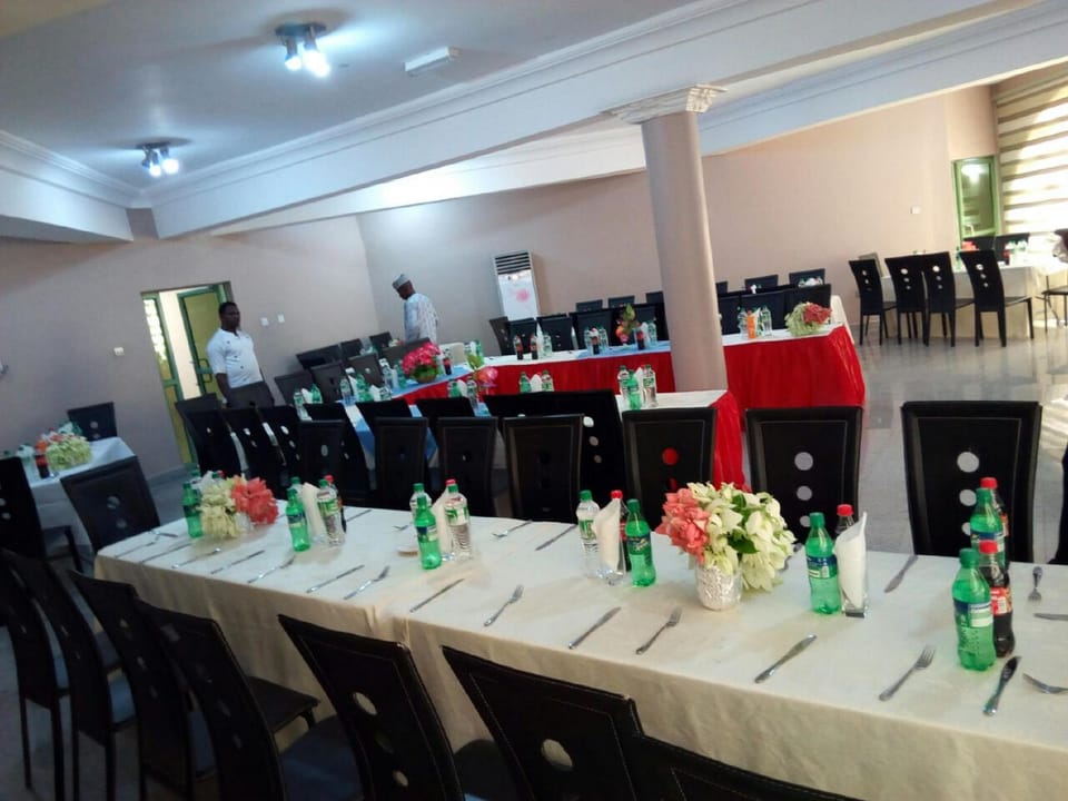 Custodian Hotel Ltd  Hotel in Cameroon