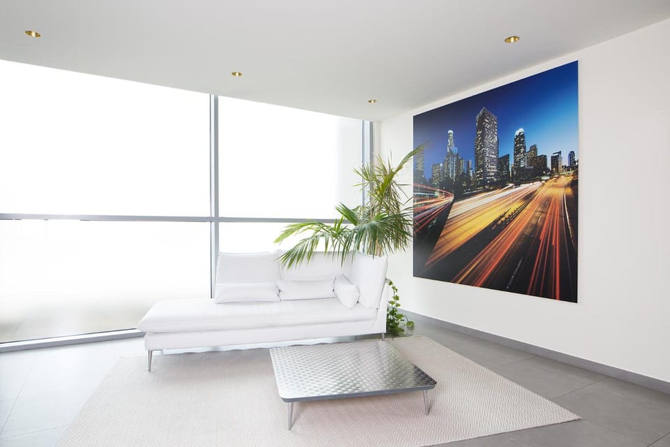 Shared lounge/TV area