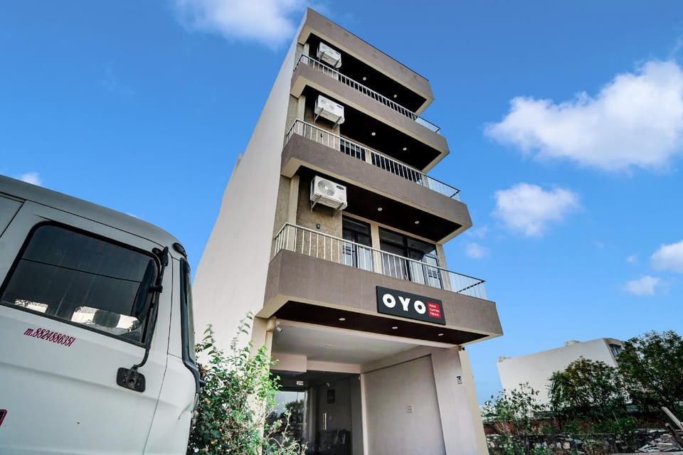 Hotel O Sunrise Palace Hotel in Jaipur