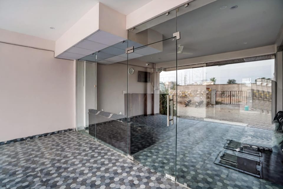 Hotel O Sunrise Palace Hotel in Jaipur