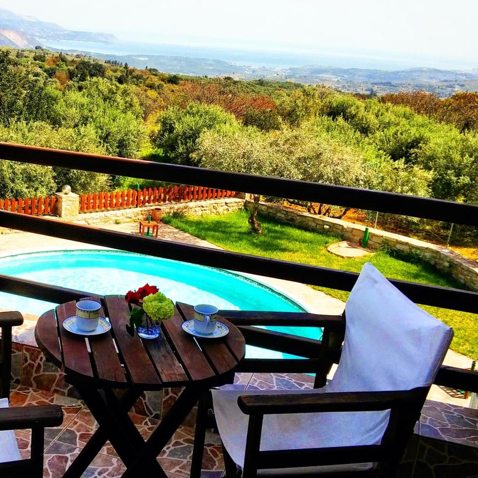 Stratos Villas Hotel in Crete