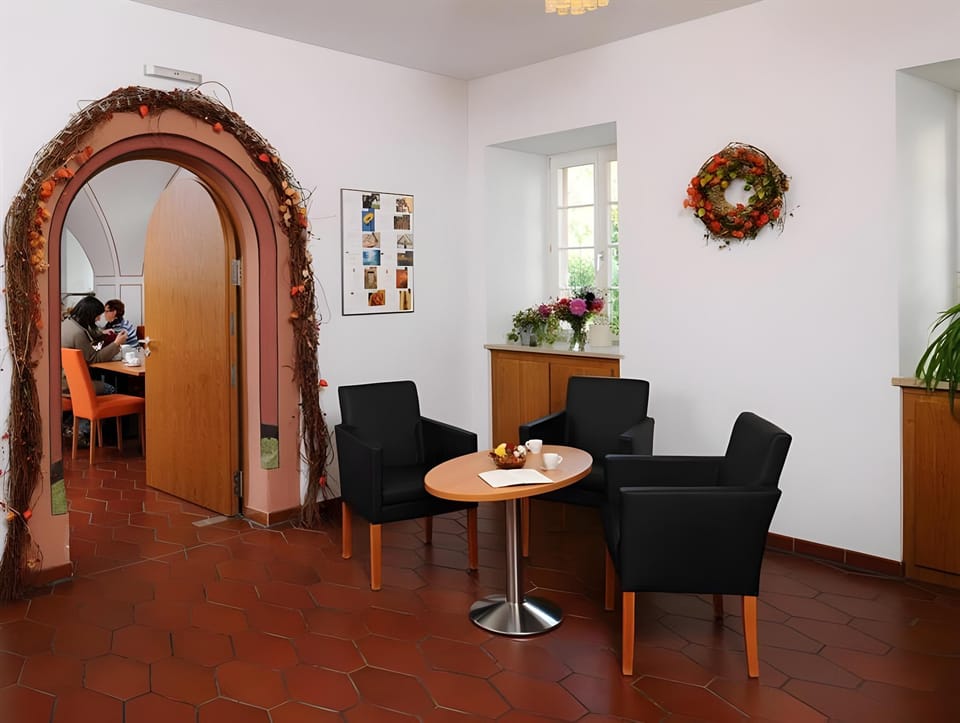 Bildungshaus Neckarelz Hotel in Baden-Württemberg