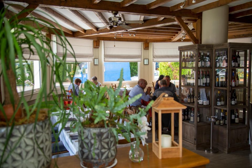 LOGIS - Hotel Restaurant Du Canard Hotel in Hauts-de-France