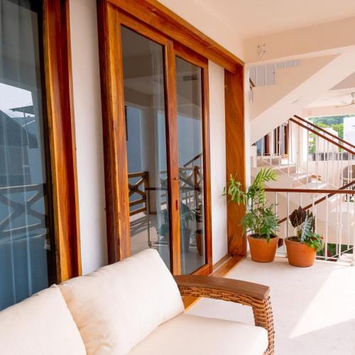 Casa Victoria Puerto Escondido Beach Hotel in Brisas de Zicatela