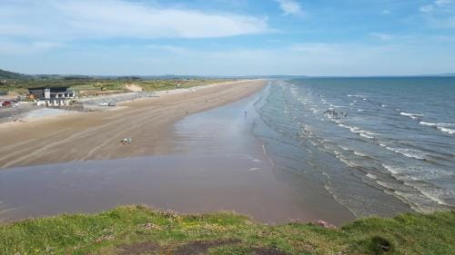 Pendine Sands Guest House Hotel in Wales