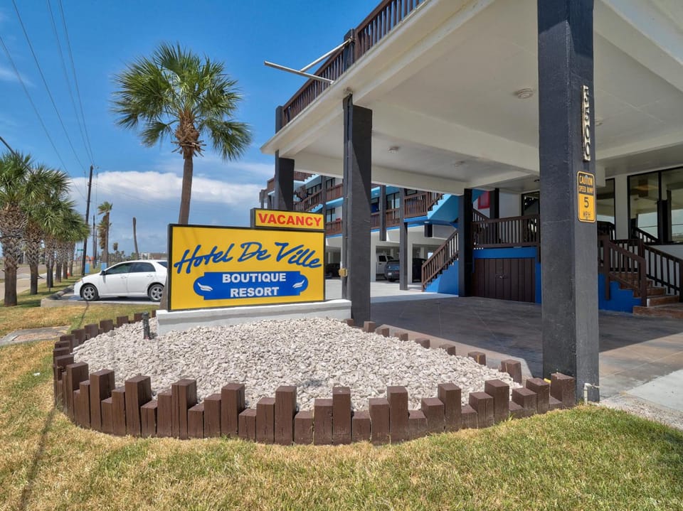 Hotel DeVille Hotel in Corpus Christi