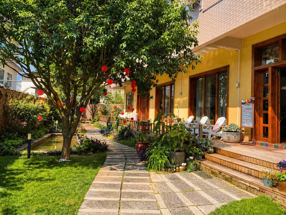 Yangshuo Eden Inn Hotel in China