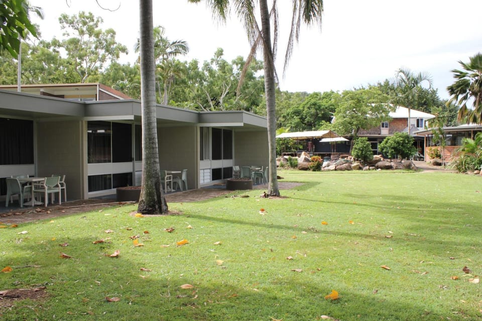 Arcadia Village Motel Hotel in Queensland