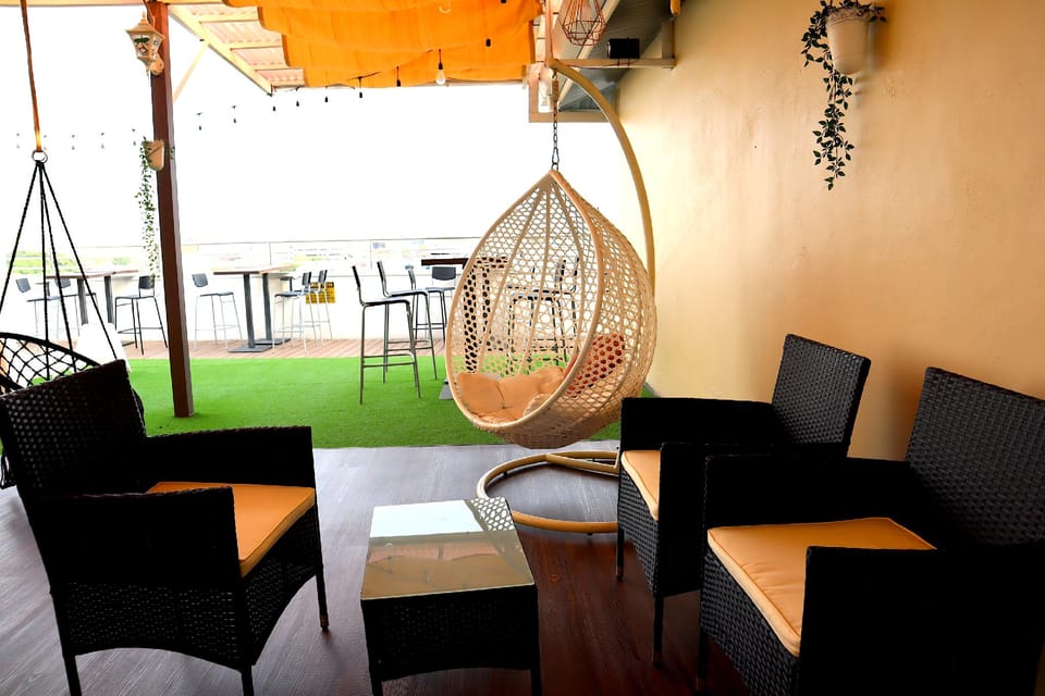 Bar/lounge